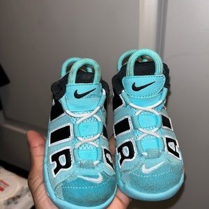 Toddler shoes size 6c